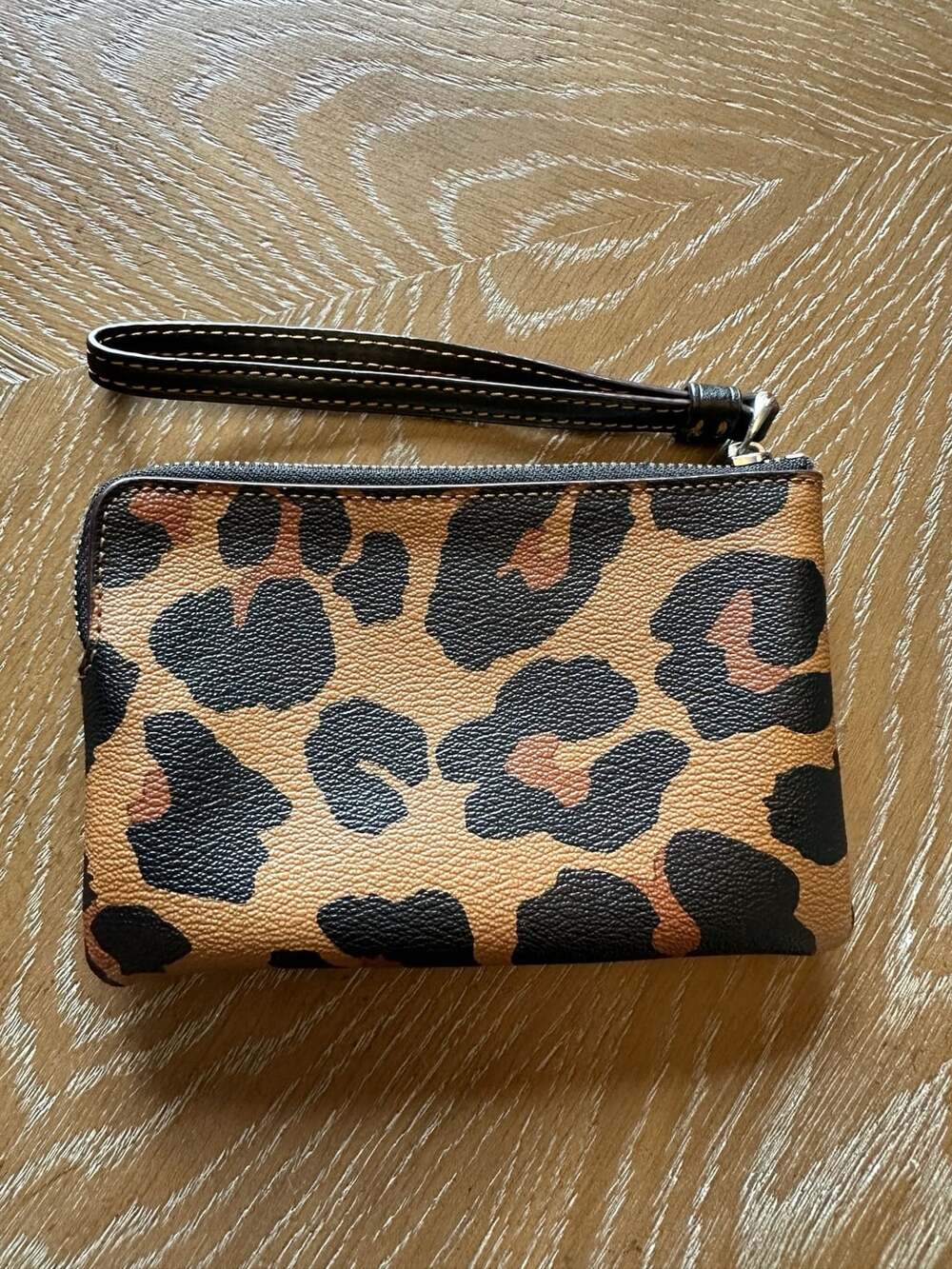 Coach Corner Zip Wristlet Leopard Print CC871 - Picture 3 of 8